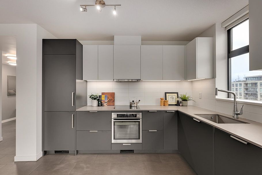 1102 66 W Cordova Street Vancouver, BC - 6