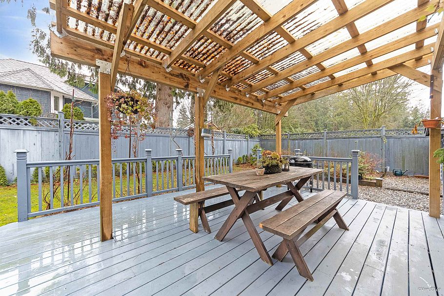 3020 Thorncliffe Drive North Vancouver, BC - 26