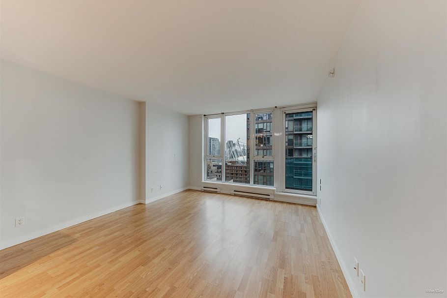 2111 788 Hamilton Street Vancouver, BC - 2