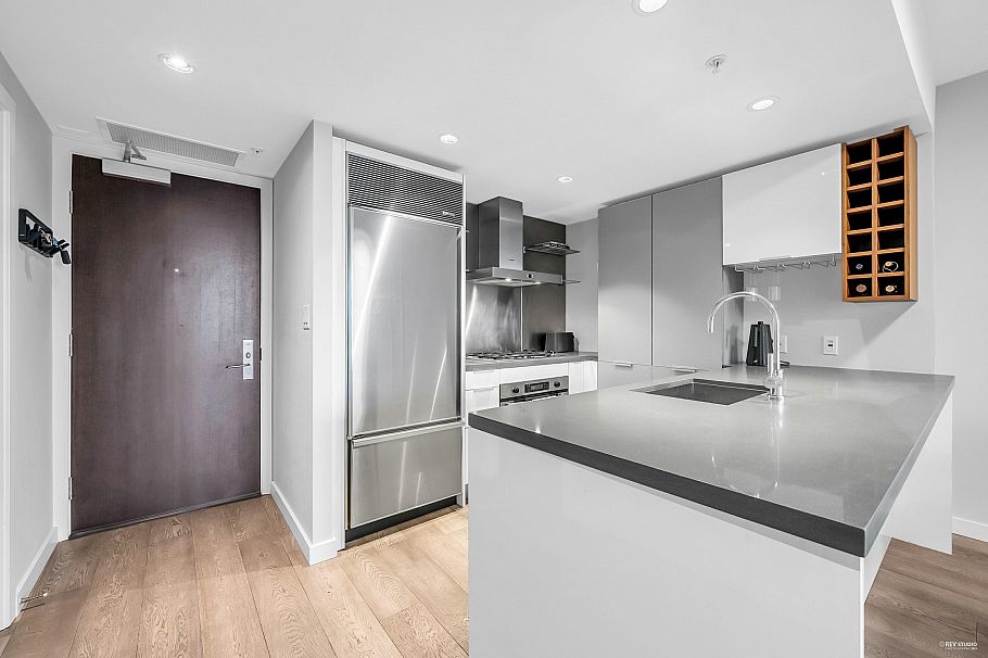 1907 788 Richards Street Vancouver, BC - 9