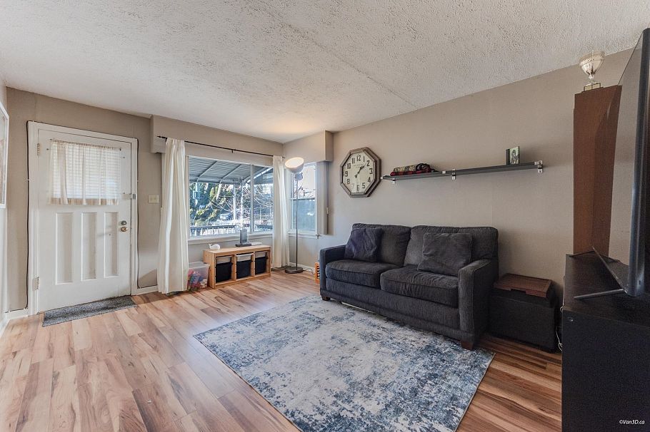 4736 Knight Street Vancouver, BC - 3