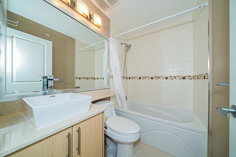 227 3888 Norfolk Street Burnaby, BC - 23