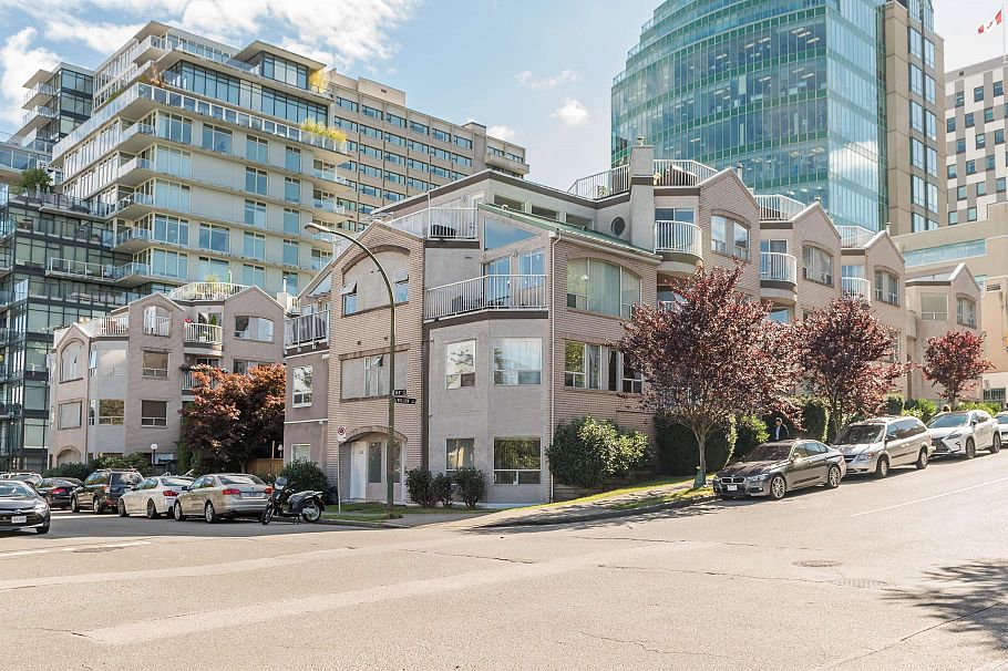 L01 788 W 8th Avenue Vancouver, BC - 21