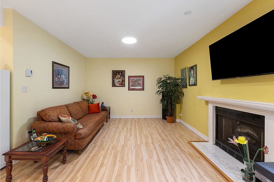 1501 Ostler Court North Vancouver, BC - 34