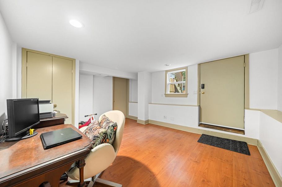 3137 W 28th Avenue Vancouver, BC - 10