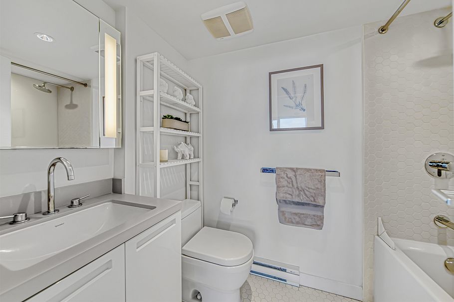 PH7 188 Keefer Street Vancouver, BC - 18