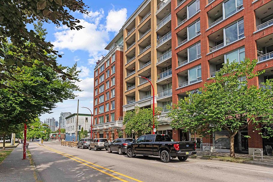617 221 Union Street Vancouver, BC - 19