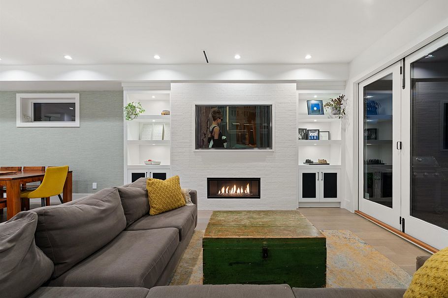 336 E Keith Road North Vancouver, BC - 8