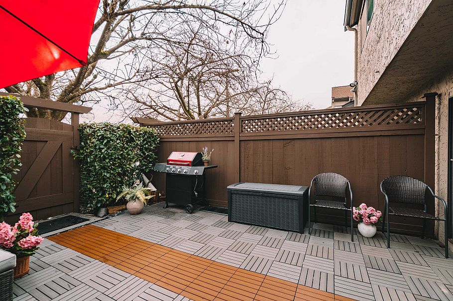 19 230 W 14th Street North Vancouver, BC - 16