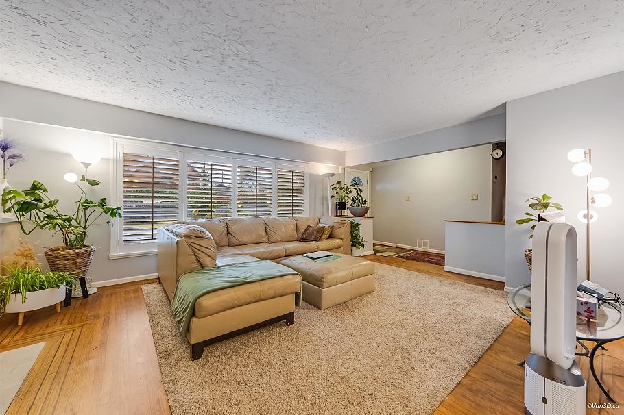 3020 Thorncliffe Drive North Vancouver, BC - 7