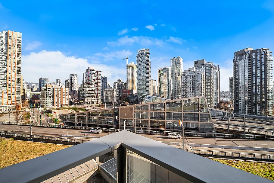 1501 1480 Howe Street Vancouver, BC - 21
