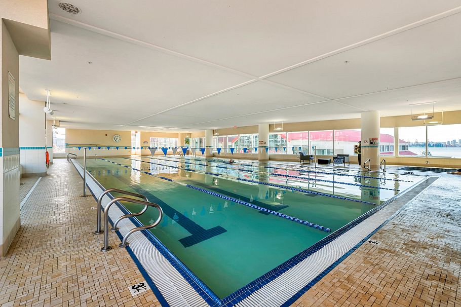 103 185 Victory Ship Way North Vancouver, BC - 19