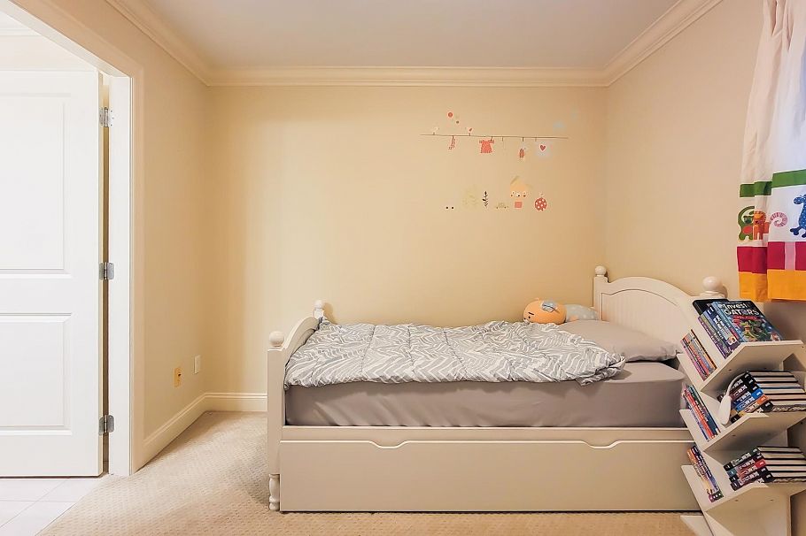 203 E 18th Street North Vancouver, BC - 17