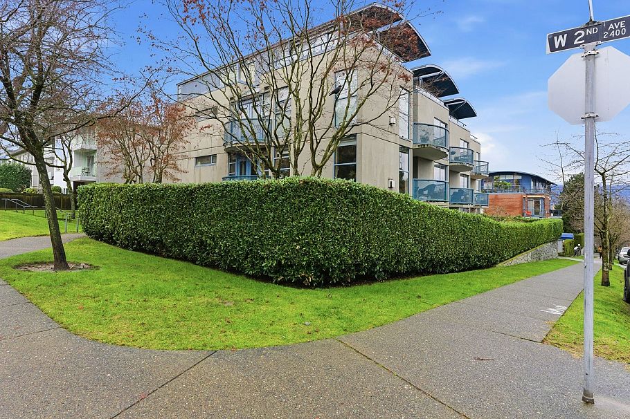 203 2405 W 2nd Avenue Vancouver, BC - 24