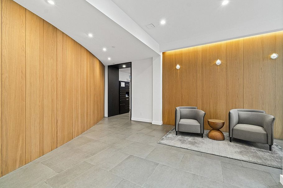 505 1180 Broughton Street Vancouver, BC - 3