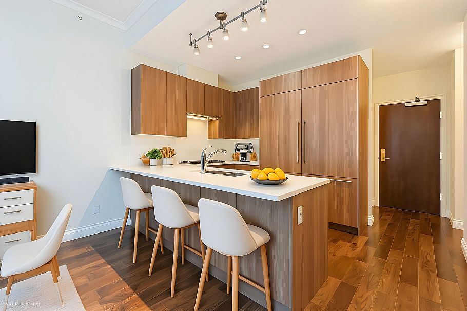 103 185 Victory Ship Way North Vancouver, BC - 4