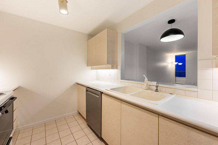 404 2288 Pine Street Vancouver, BC - 6