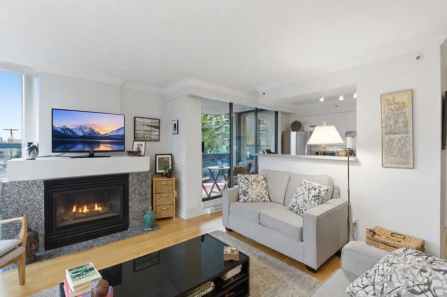 203 2405 W 2nd Avenue Vancouver, BC - 4