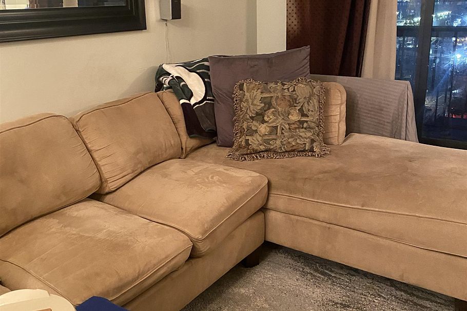 708 145 St. Georges Avenue North Vancouver, BC - 3