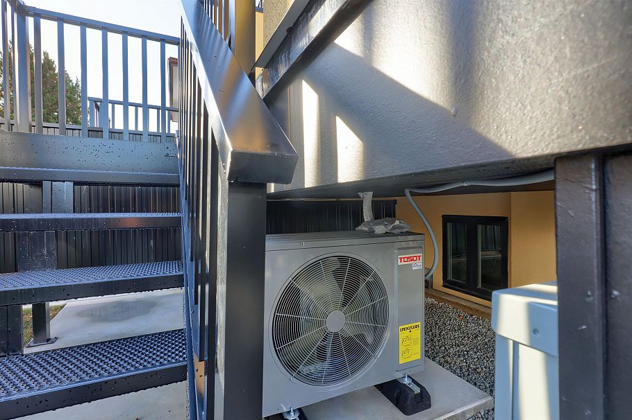 4670 Todd Street Vancouver, BC - 31