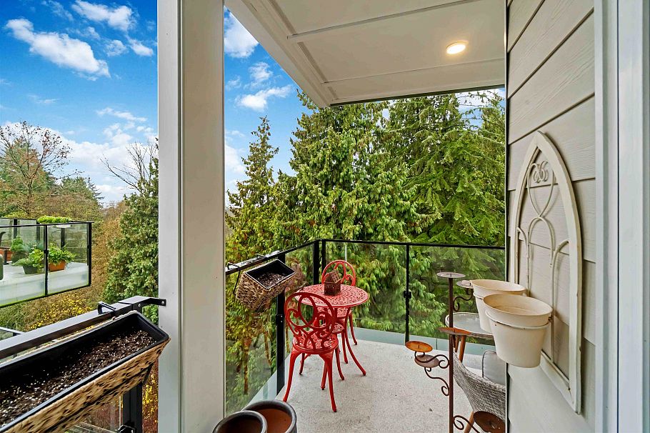 403 2137 Chesterfield Avenue North Vancouver, BC - 22