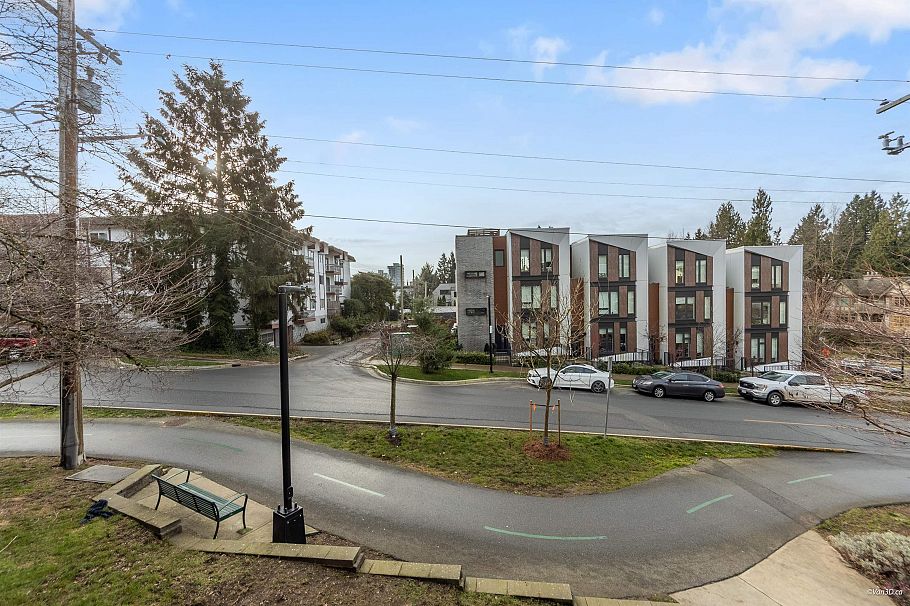 208 156 W 21st Street North Vancouver, BC - 24