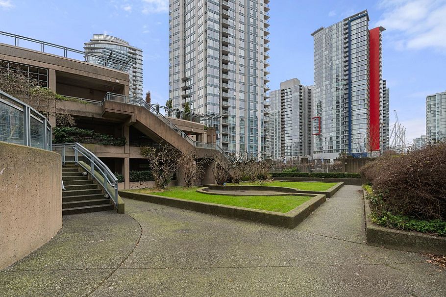 1702 183 Keefer Place Vancouver, BC - 31