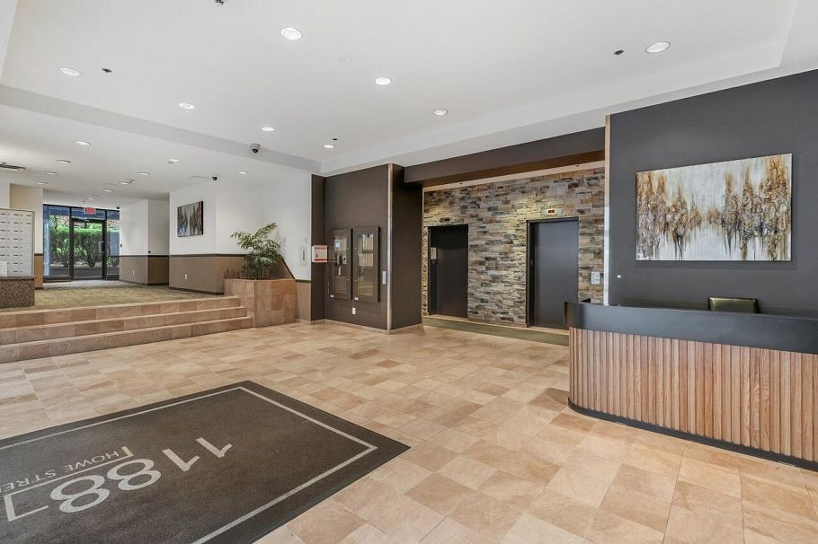 1007 1188 Howe Street Vancouver, BC - 24