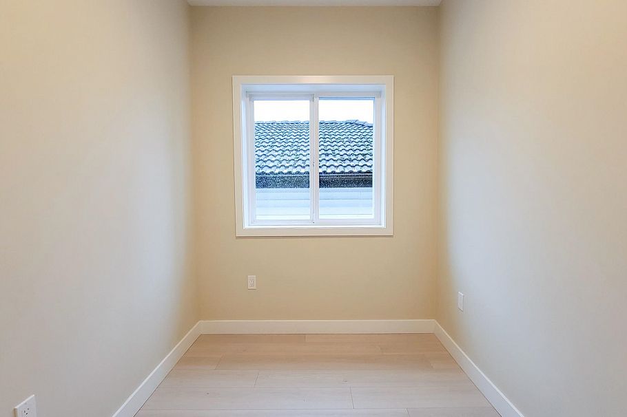 3433 E 23rd Avenue Vancouver, BC - 17