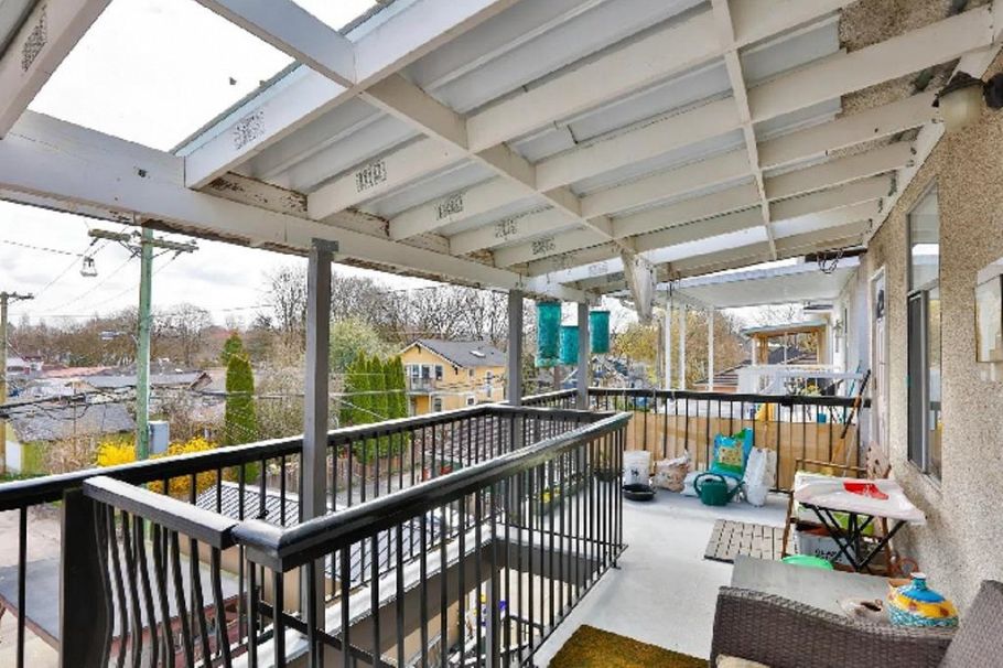 2822 Victoria Drive Vancouver, BC - 16