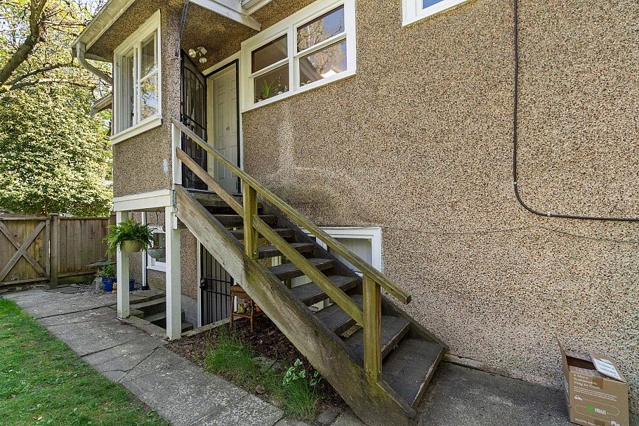 95 E 15th Avenue Vancouver, BC - 28