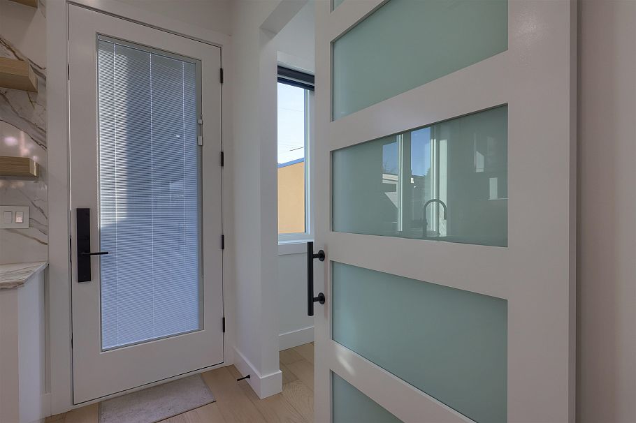 4670 Todd Street Vancouver, BC - 21