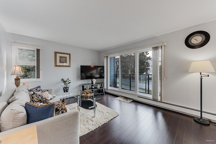 208 156 W 21st Street North Vancouver, BC - 5
