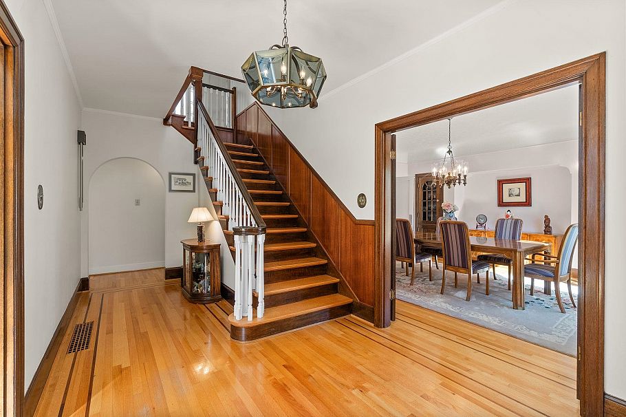 1537 W 40th Avenue Vancouver, BC - 8