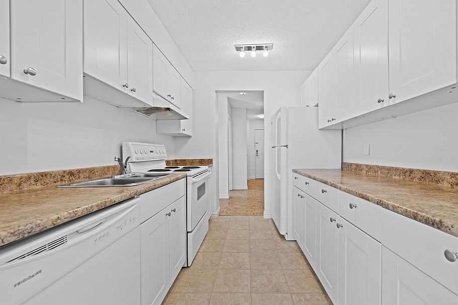 208 2024 Fullerton Avenue North Vancouver, BC - 13