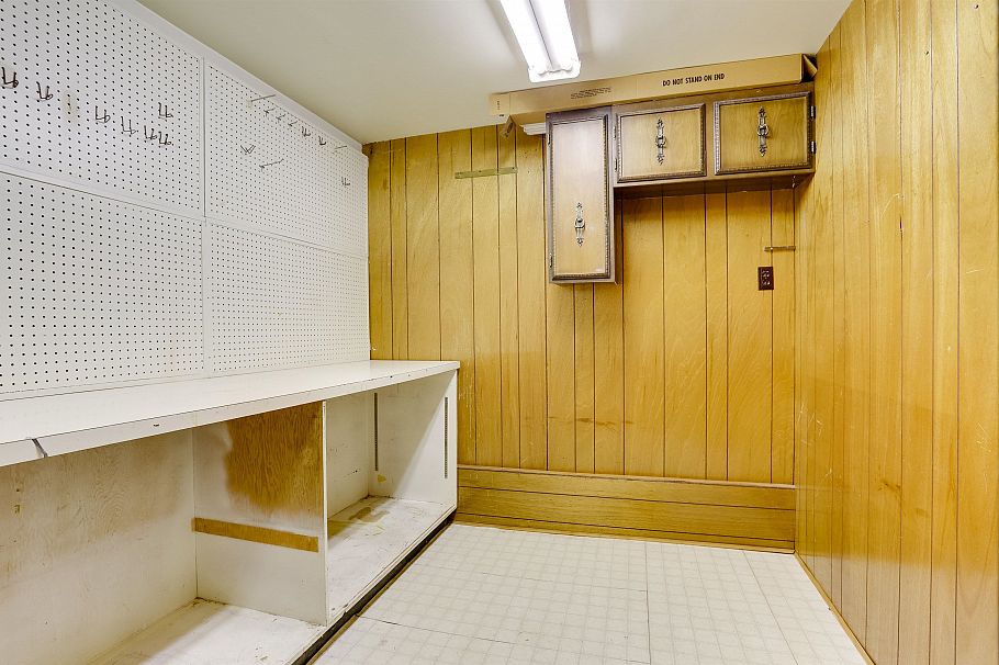 2579 E Pender Street Vancouver, BC - 27