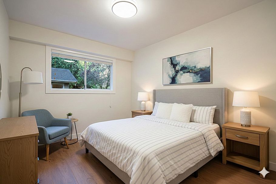 2266 Swinburne Avenue North Vancouver, BC - 24