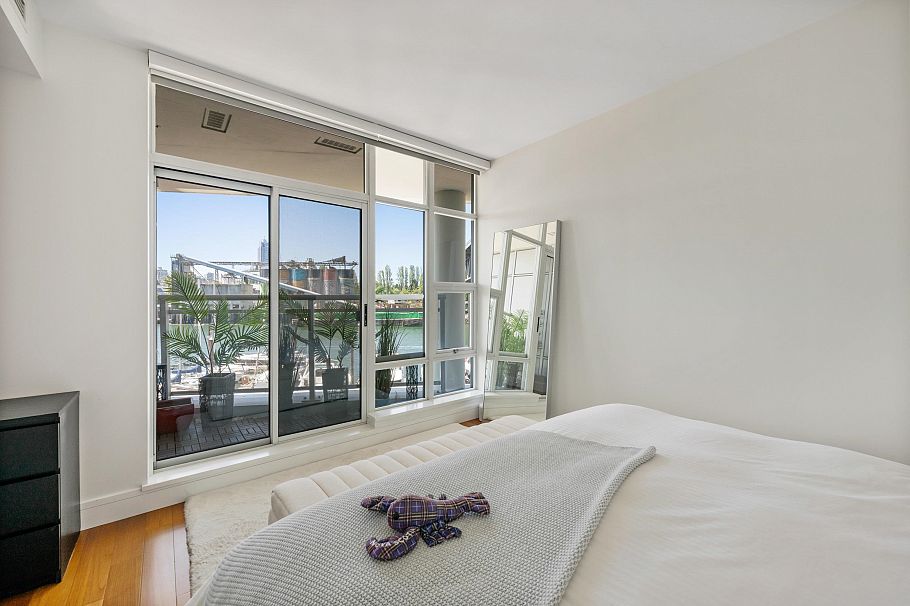 203 628 Kinghorne Mews Vancouver, BC - 14