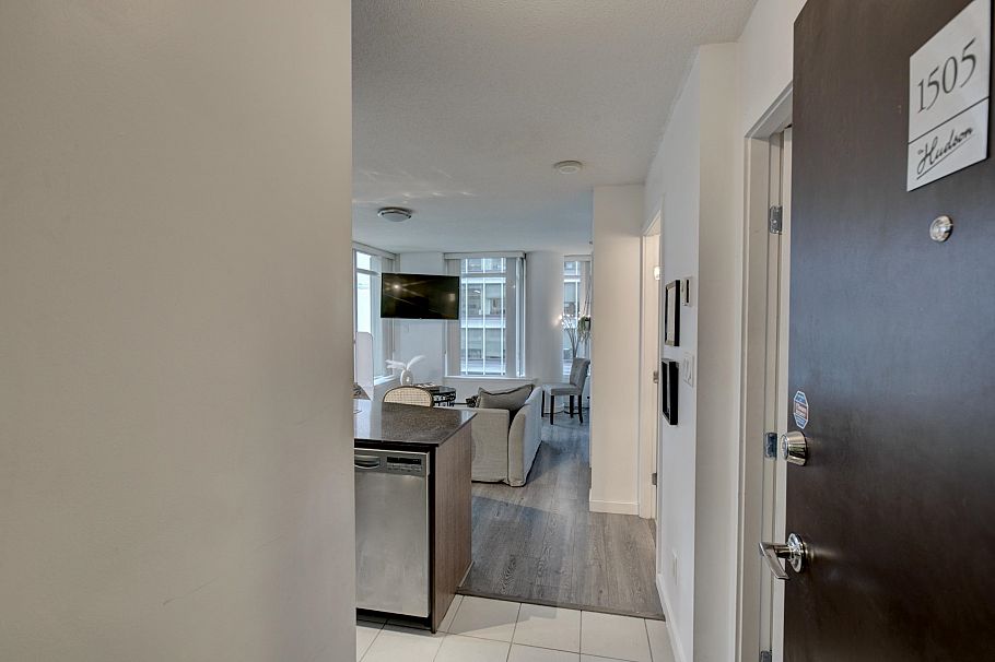 1505 610 Granville Street Vancouver, BC - 2