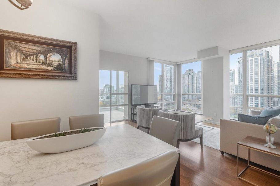 18C 139 Drake Street Vancouver, BC - 5