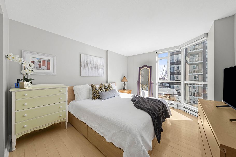 1201 888 Hamilton Avenue Vancouver, BC - 18