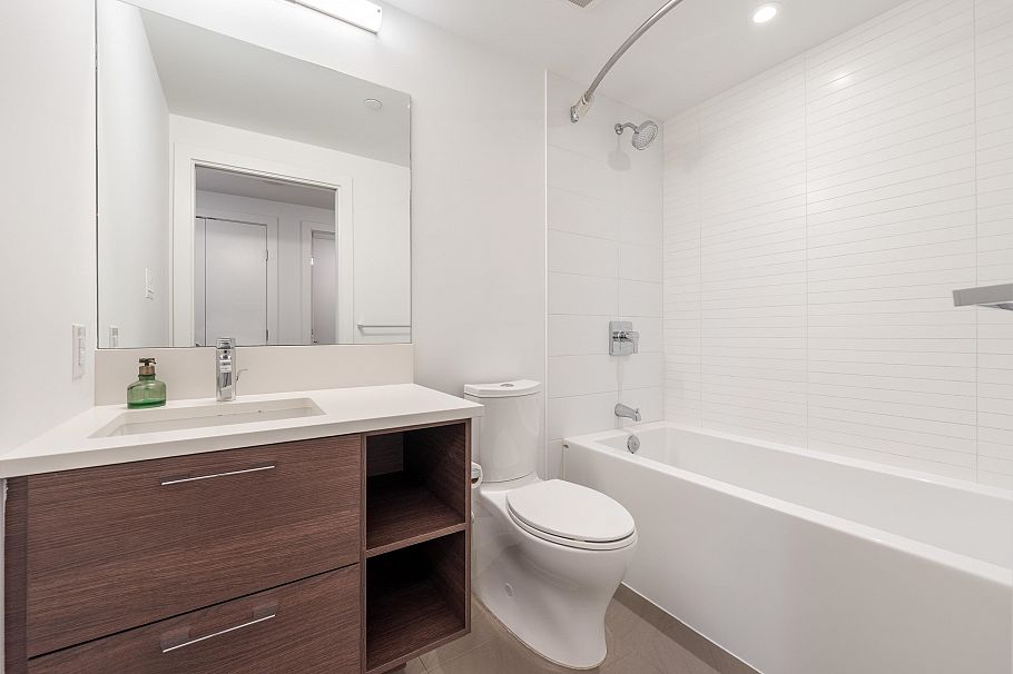 808 3557 Sawmill Crescent Vancouver, BC - 24