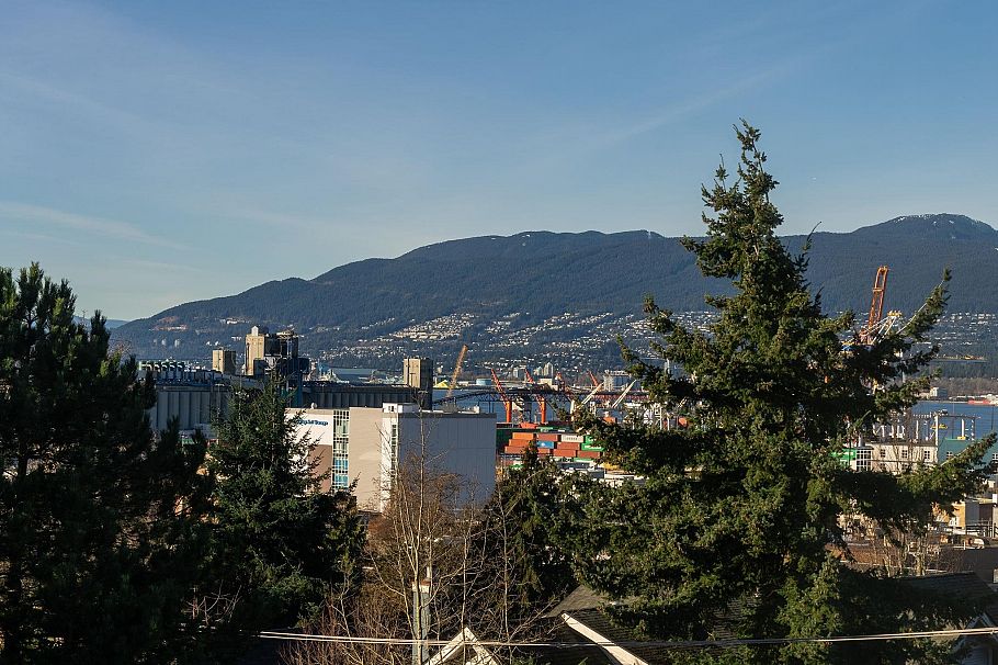 503 1833 Frances Street Vancouver, BC - 9