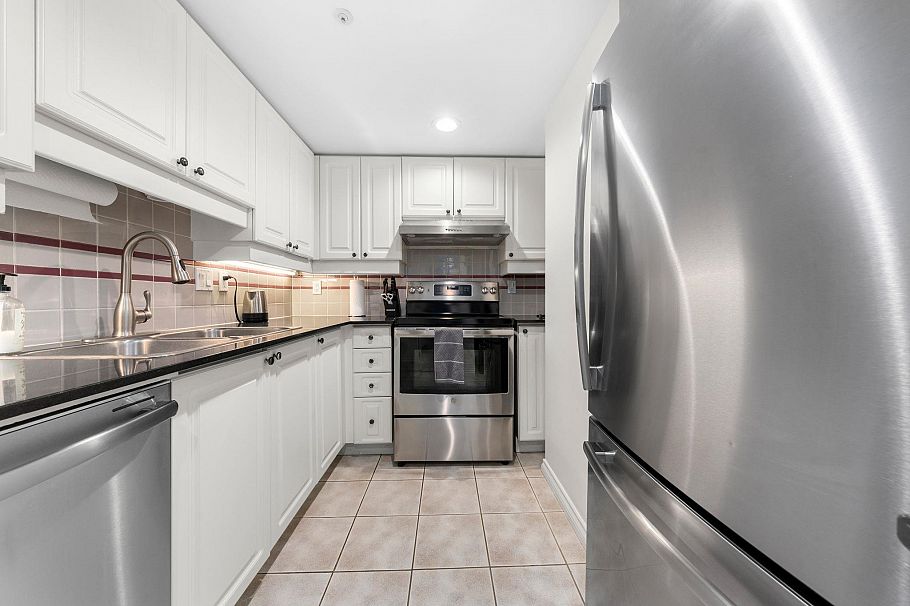 1702 183 Keefer Place Vancouver, BC - 25