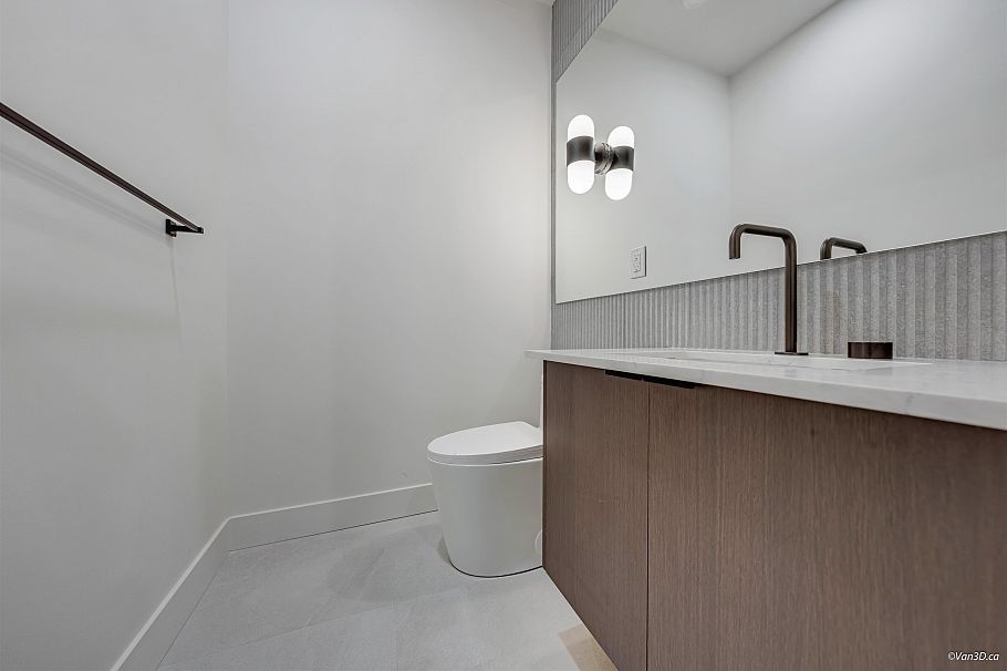 1 6730 Heather Street Vancouver, BC - 12