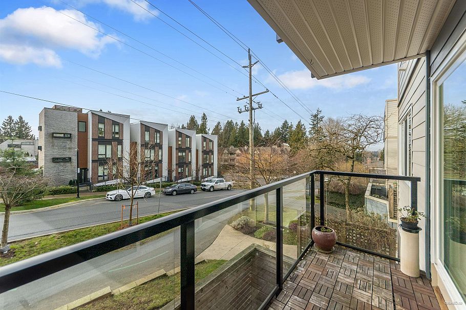 208 156 W 21st Street North Vancouver, BC - 23