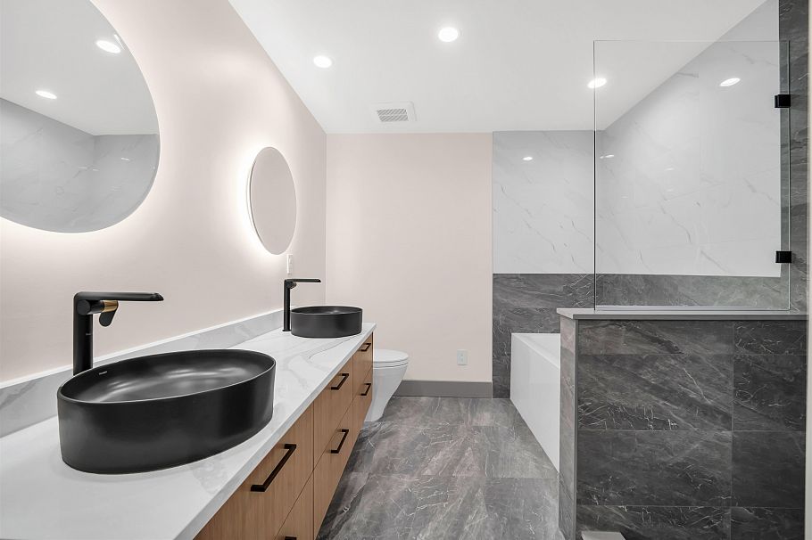 6018 Chancellor Mews Vancouver, BC - 24