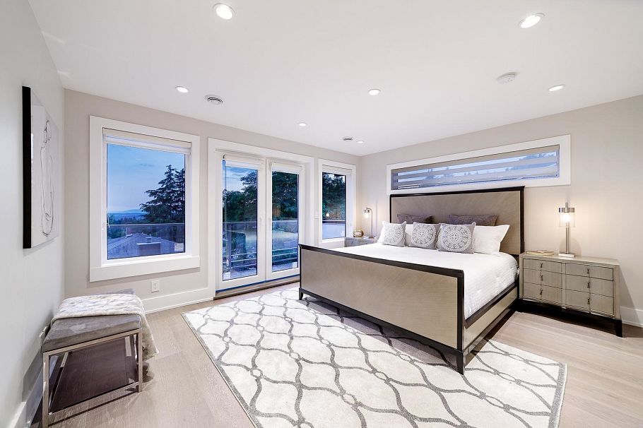 517 Granada Crescent North Vancouver, BC - 16