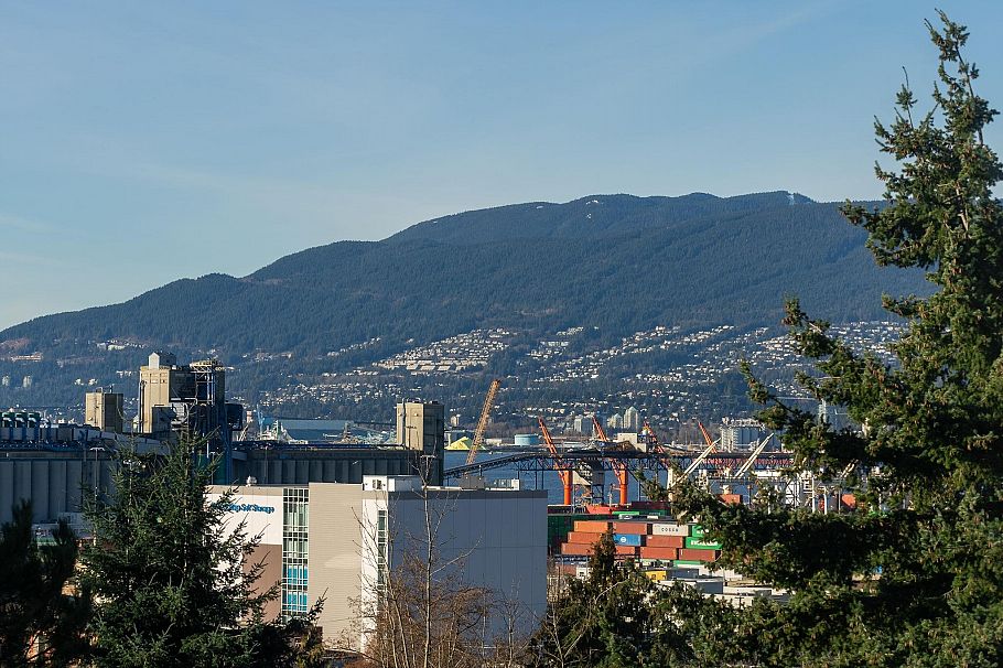 503 1833 Frances Street Vancouver, BC - 31