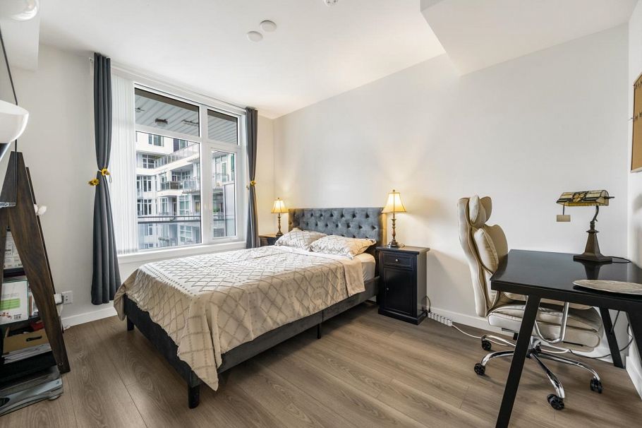 919 8699 Hazelbridge Way Richmond, BC - 11